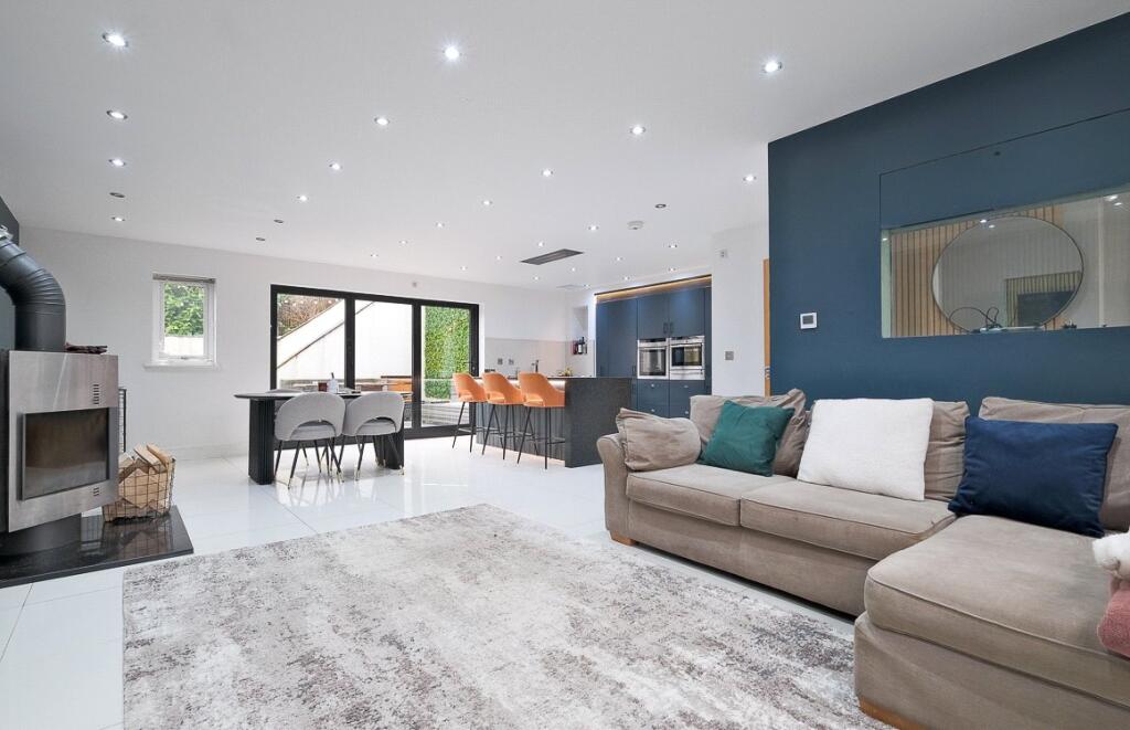 Additional image 2 of Newbigging Avenue, Rossendale, Lancashire, BB4