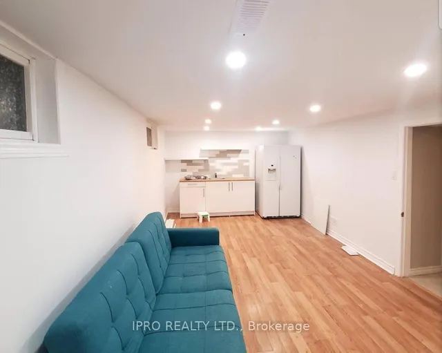 Additional image 25 of 16 Cresthaven Dr