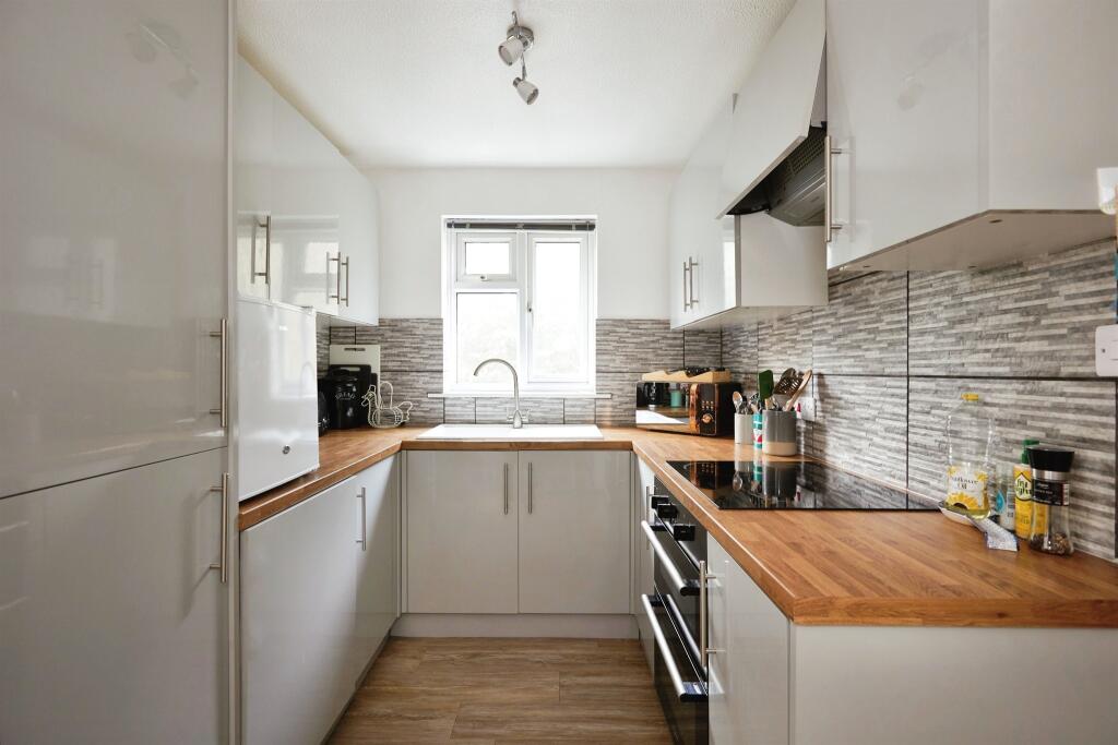 Additional image 7 of Cavalier Way, Wincanton