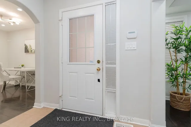 Additional image 5 of 54 COACHLIGHT Cres