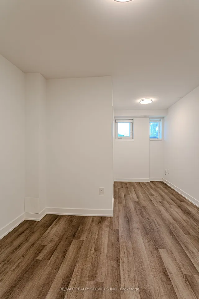 Additional image 15 of 185 Veterans Dr Unit 3