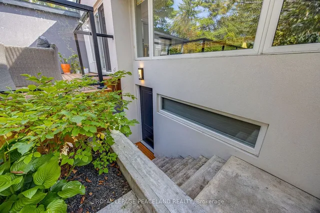 Additional image 33 of 38 Farmcrest Dr