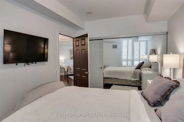 Additional image 20 of 80 Harrison Garden Blvd Unit 1428