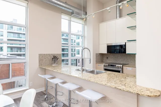 Additional image 9 of 380 Macpherson Ave Unit 306