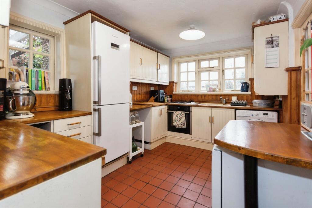 Additional image 8 of Russell Road, Hall Green, BIRMINGHAM