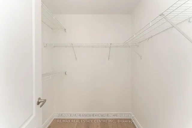 Additional image 20 of 648 Snider Terr