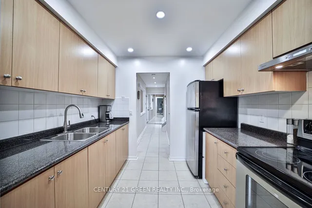 Additional image 5 of 79 Warwick Castle Crt