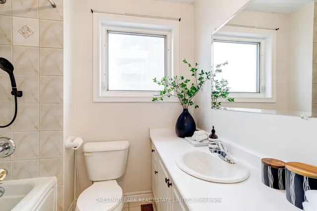 Additional image 21 of 2431 Dufferin St