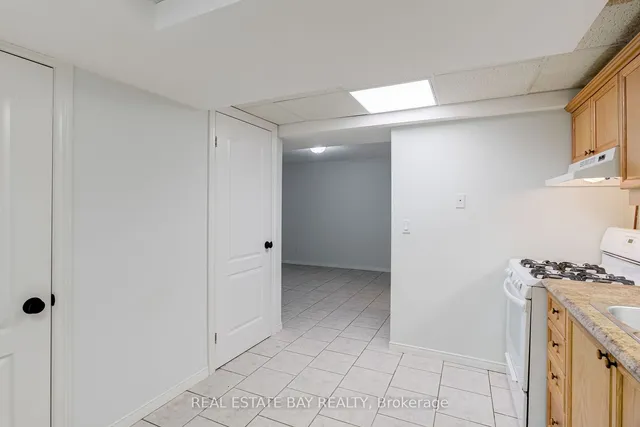 Additional image 37 of 1085 Harrogate Dr Unit 7