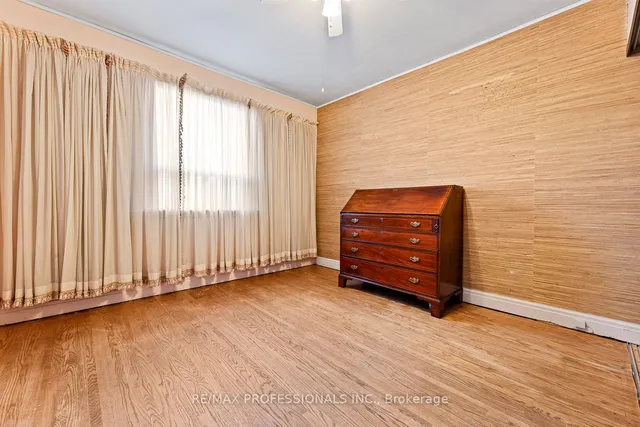 Additional image 19 of 138 Perry Cres