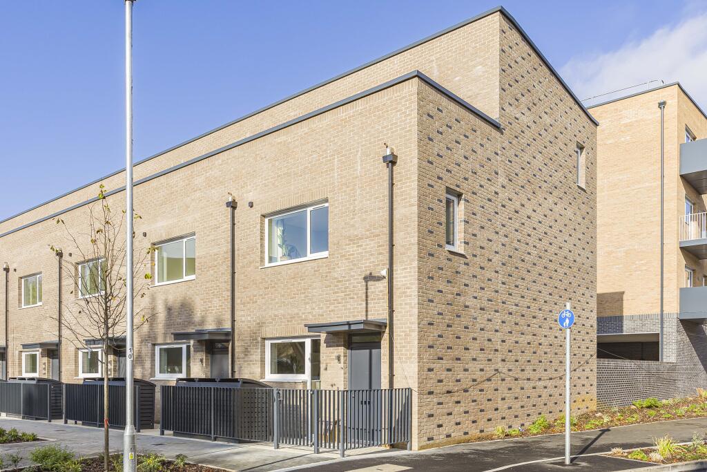 Primary image of Harrier Way, Hatfield, Hertfordshire, AL10