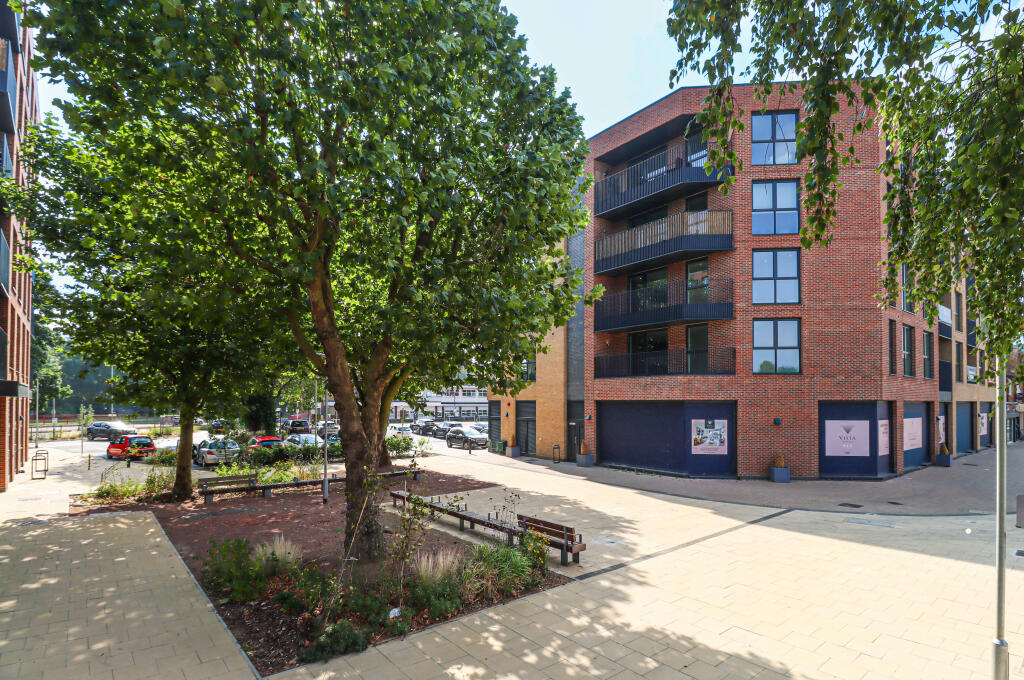 Additional image 5 of Corner House, Town Centre, Hatfield, Hertfordshire, AL10