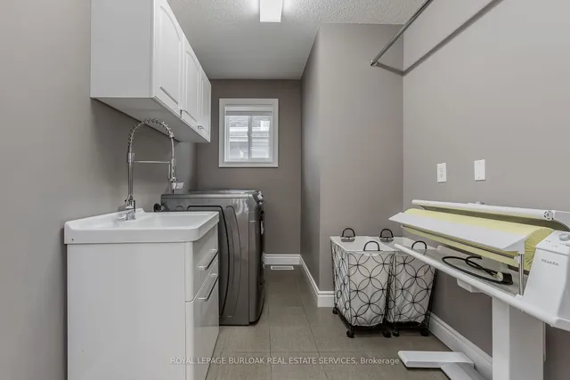 Additional image 26 of 4008 Jarvis Cres