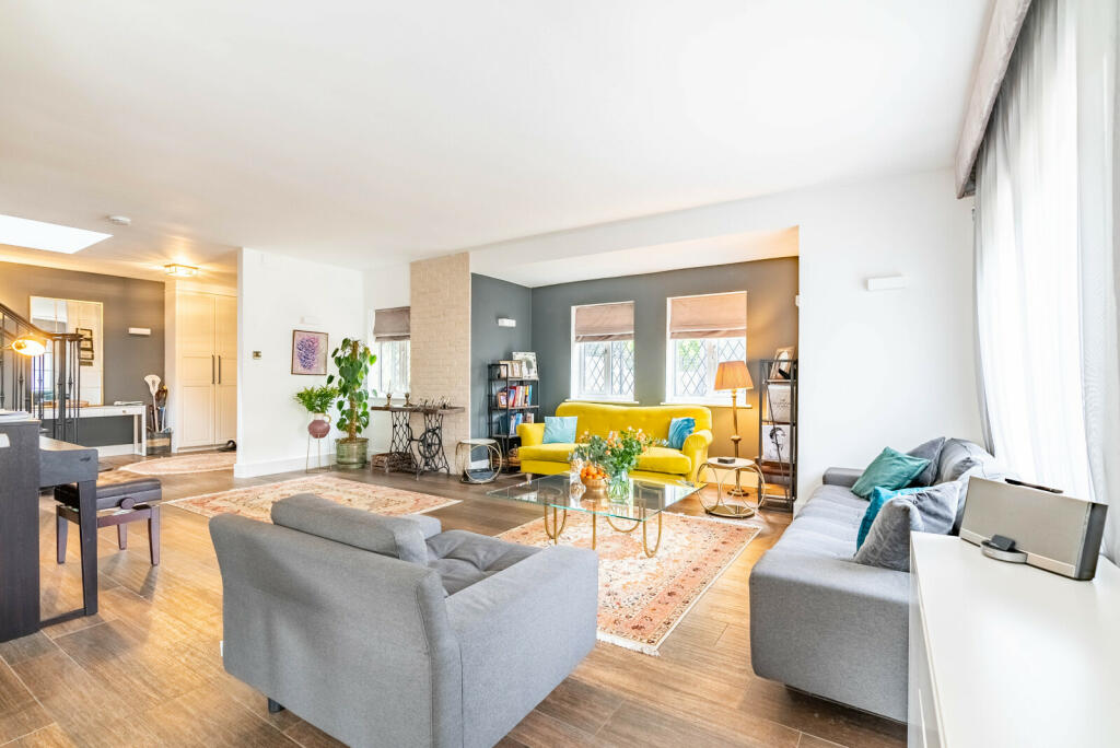 Additional image 15 of Hazel Road, Park Street, St. Albans, Hertfordshire, AL2