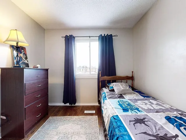 Additional image 25 of 8 Stephensen Crt