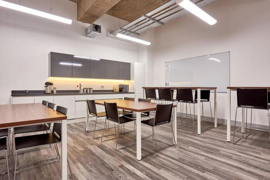 Additional image 4 of Broadway, Fiveways Island, Broad Street, Birmingham, B15 1BJ