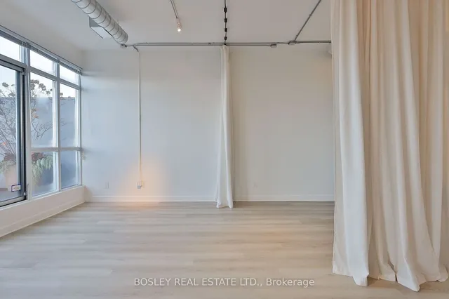 Additional image 6 of 955 Queen St Unit PH6