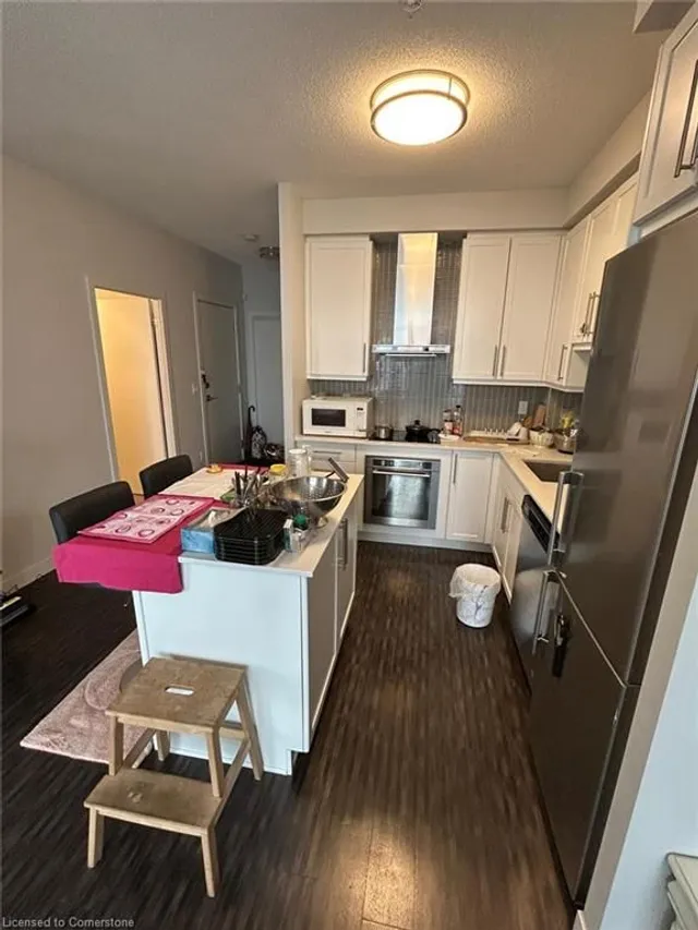 Additional image 9 of 2081 Fairview St Unit 2005