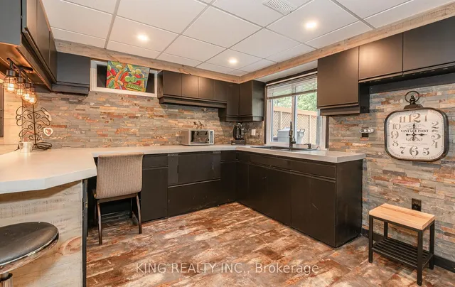 Additional image 29 of 4535 Gatineau Ave