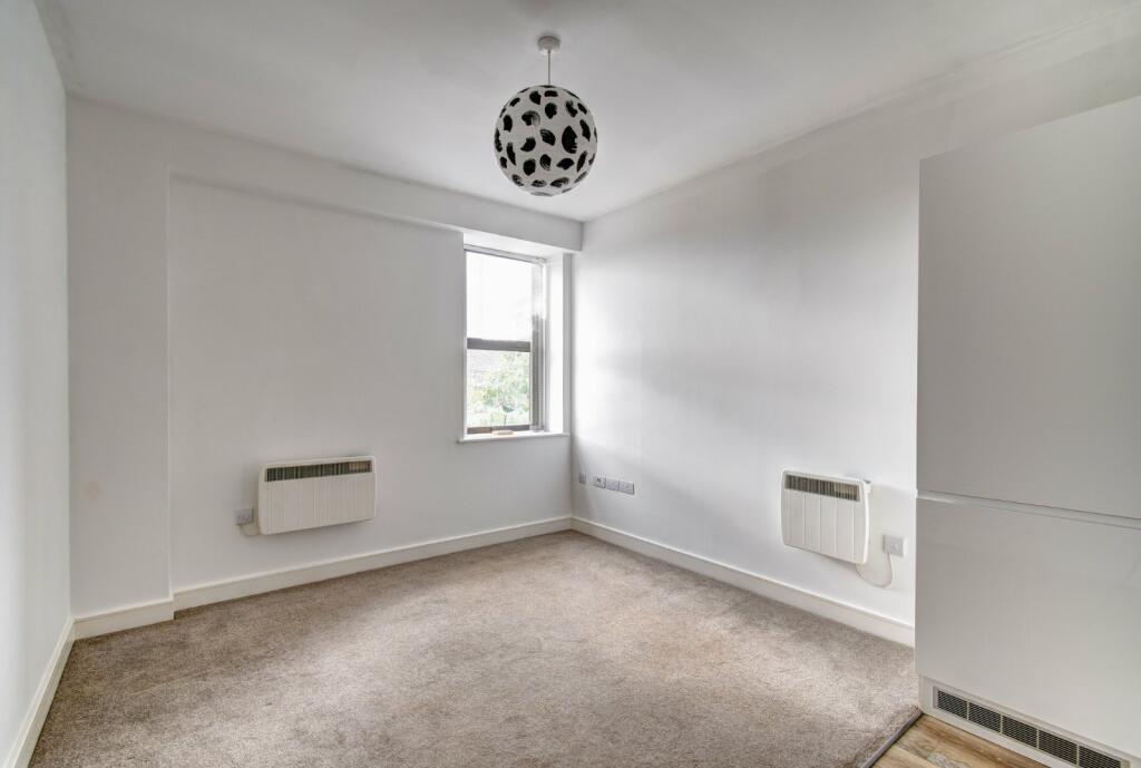 Additional image 3 of Warwick Road, Solihull, West Midlands, B92