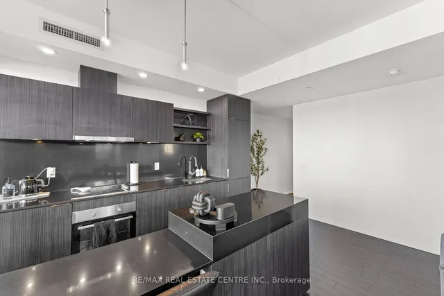 Additional image 20 of 12 Bonnycastle St Unit 205