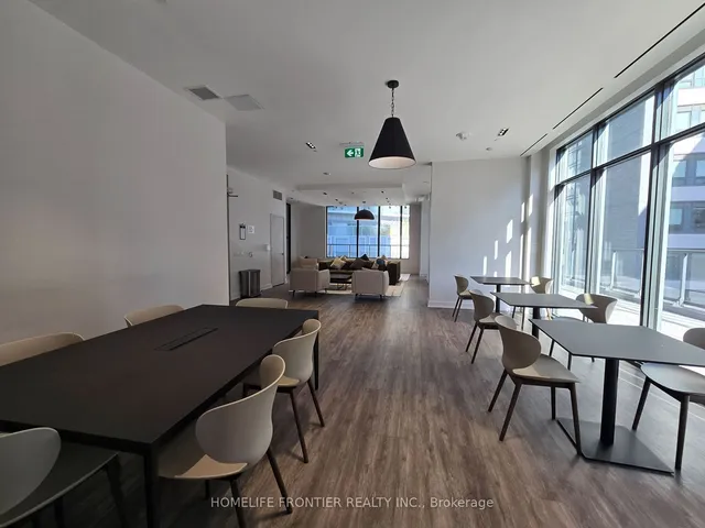 Additional image 36 of 65 Mutual St Unit 3004