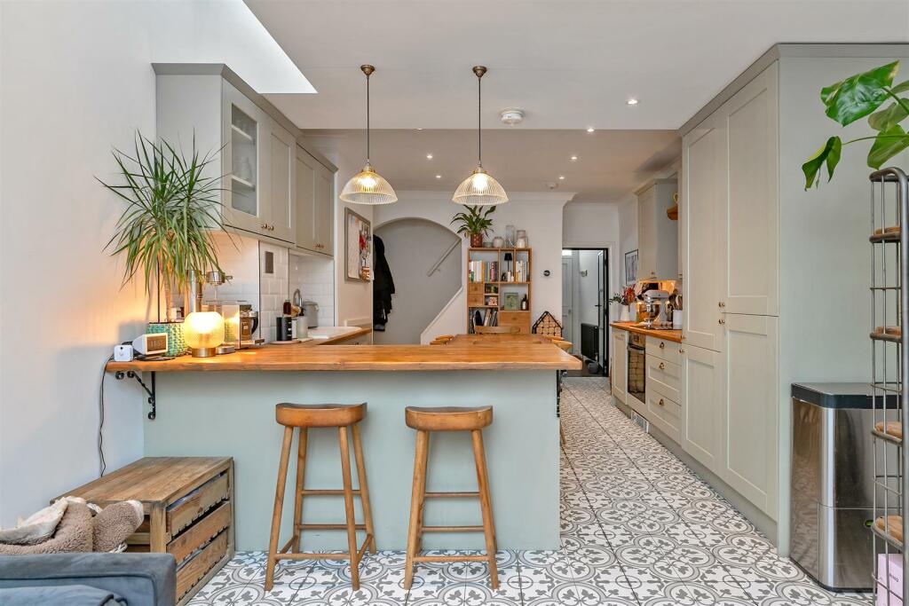 Additional image 7 of Castle Road, St. Albans