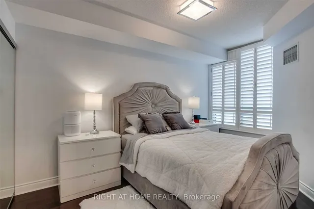 Additional image 18 of 80 Harrison Garden Blvd Unit 1428