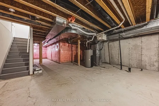 Additional image 35 of 23 Little Britain Cres