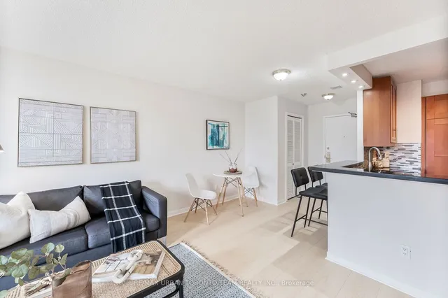 Additional image 8 of 25 Grenville St Unit 1905