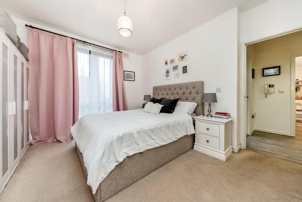 Additional image 5 of Broadwater Road, Welwyn Garden City