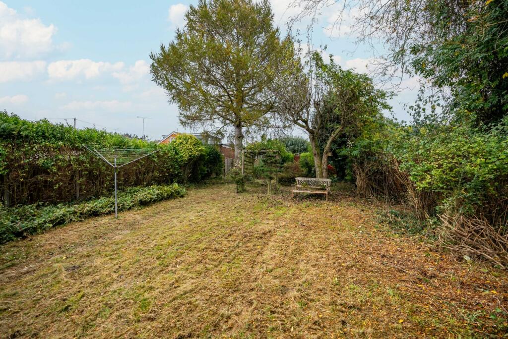 Additional image 5 of Mount Drive, Park Street, St. Albans, Hertfordshire, AL2