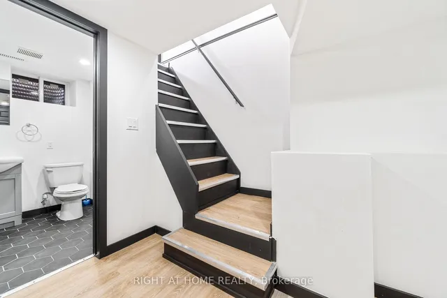 Additional image 23 of 32 Britannia Ave