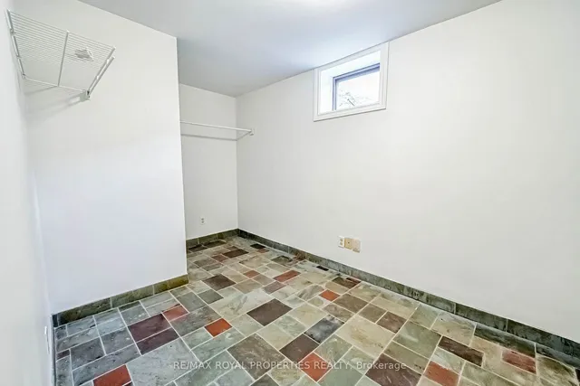 Additional image 34 of 18 Shoreview Dr