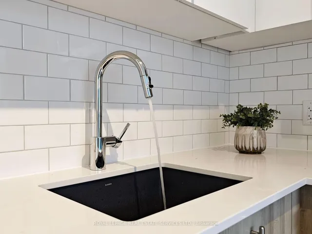 Additional image 9 of 1195 The Queensway Unit PH5