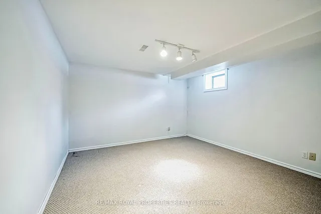 Additional image 35 of 18 Shoreview Dr