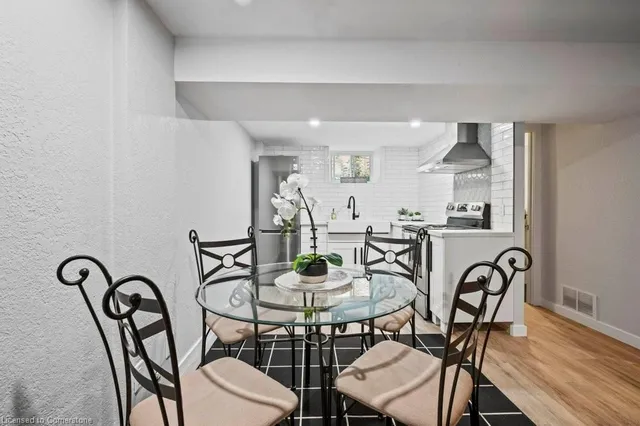 Additional image 30 of 50 Park St