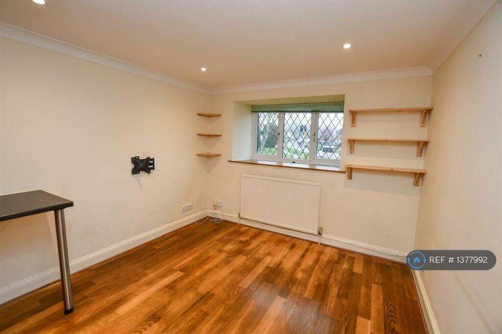 Additional image 6 of St Annes Road, London Colney, AL2