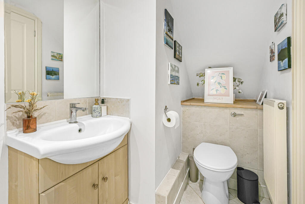 Additional image 19 of Knightsfield, Welwyn Garden City, Hertfordshire, AL8