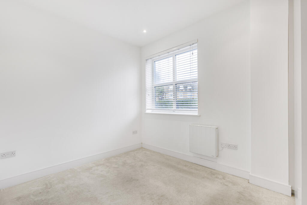 Additional image 10 of Great North Road, Hatfield, Hertfordshire, AL9