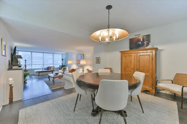 Additional image 6 of 130 Carlton St Unit 810