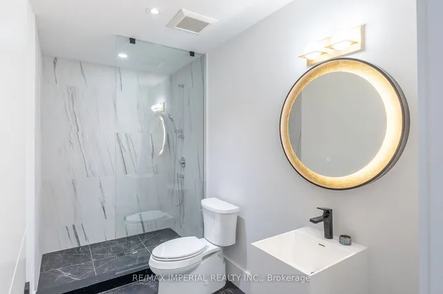 Additional image 38 of 2108 Devon Rd