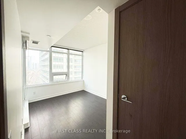 Additional image 8 of 19 Bathurst St St Unit 2008