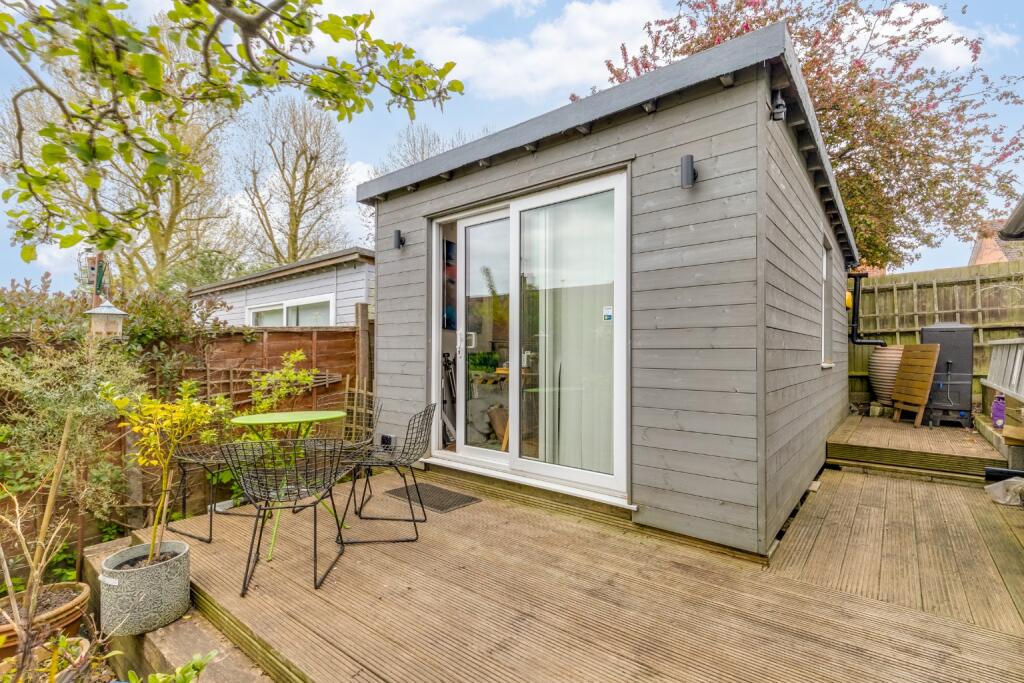 Additional image 18 of Ravenfield Road, Welwyn Garden City, Hertfordshire, AL7