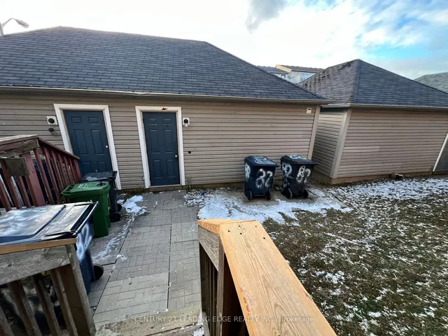 Additional image 36 of 82 Leitch Ave
