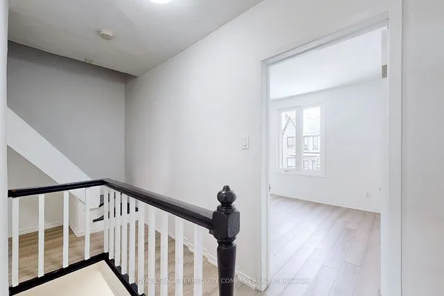 Additional image 19 of 560 Perth Ave