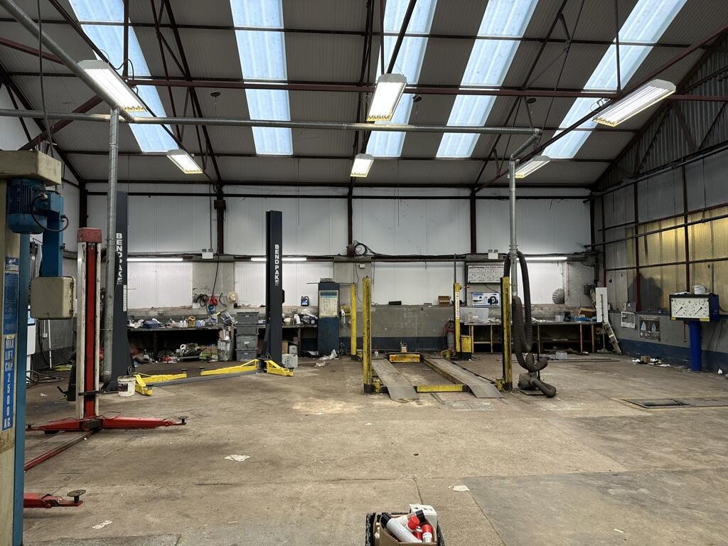 Additional image 7 of Purseys Garage, Main Street, Walton, Street, BA16 9QA