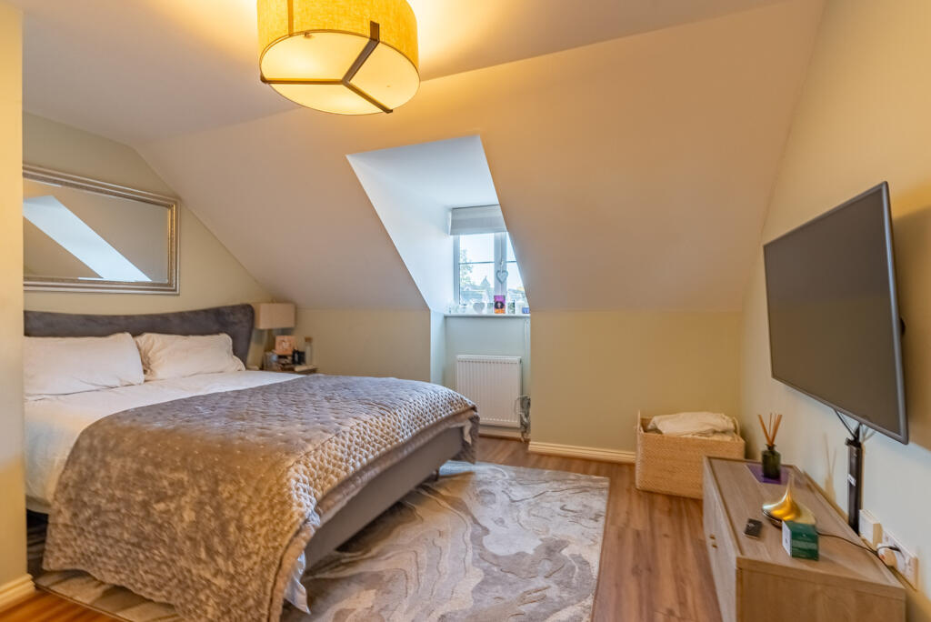 Additional image 12 of Avian Avenue, Curo Park, Frogmore, St. Albans, AL2