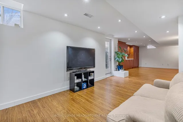 Additional image 34 of 33 Nova Scotia Rd