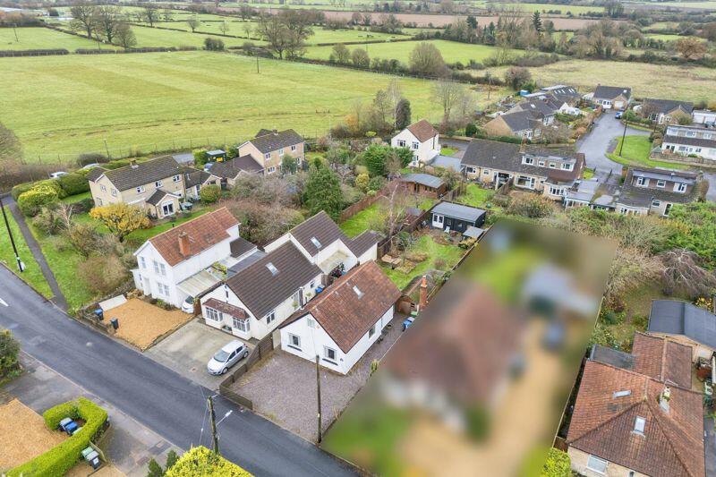 Additional image 13 of Holt